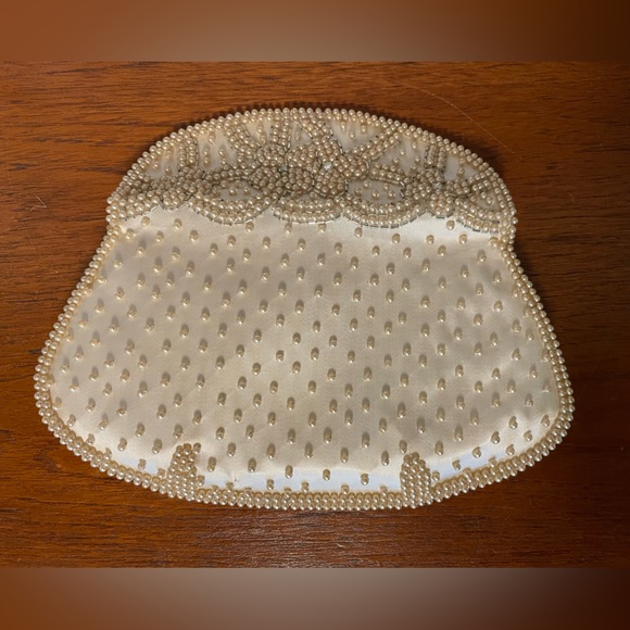 Vintage Pearl & Rhinestone Beaded Clutch - Picture 3 of 7
